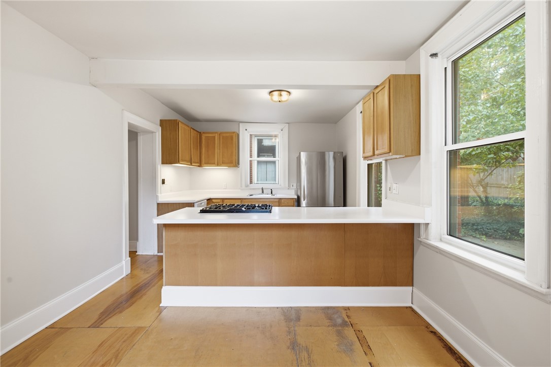4 Clarendon Place