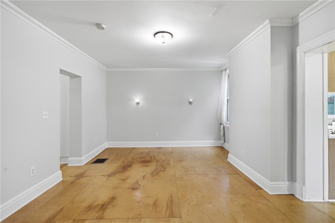4 Clarendon Place