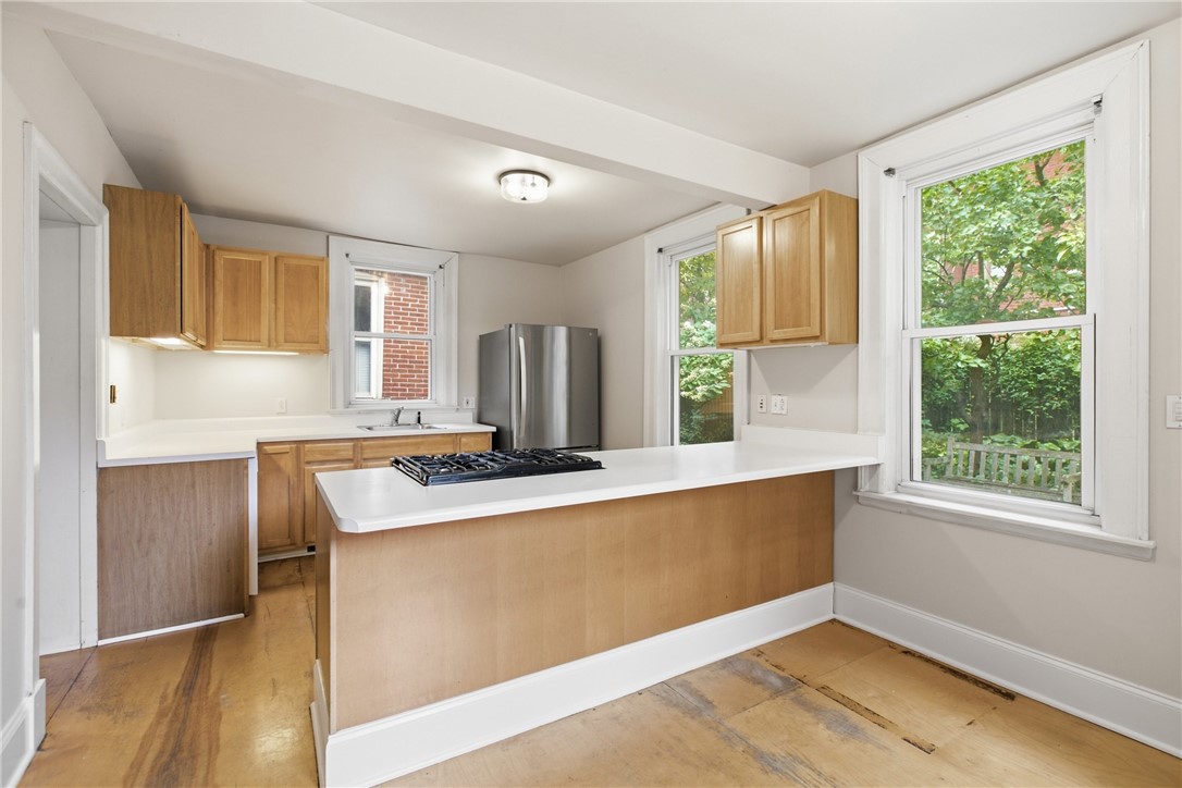 4 Clarendon Place