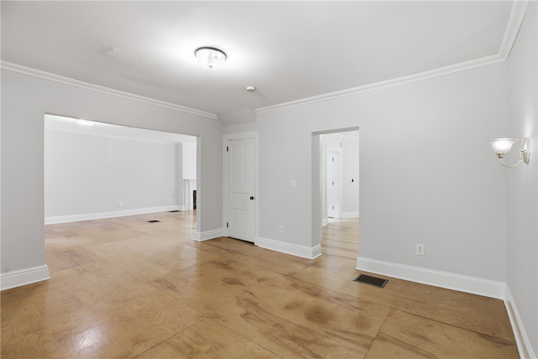 4 Clarendon Place