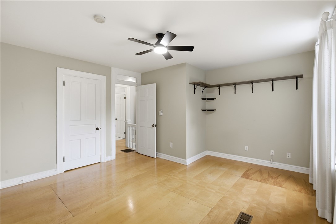 4 Clarendon Place