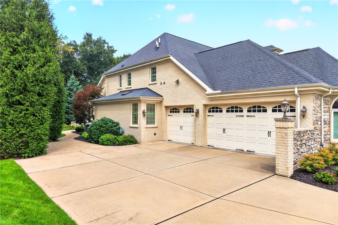 4800 Stonebridge Dr