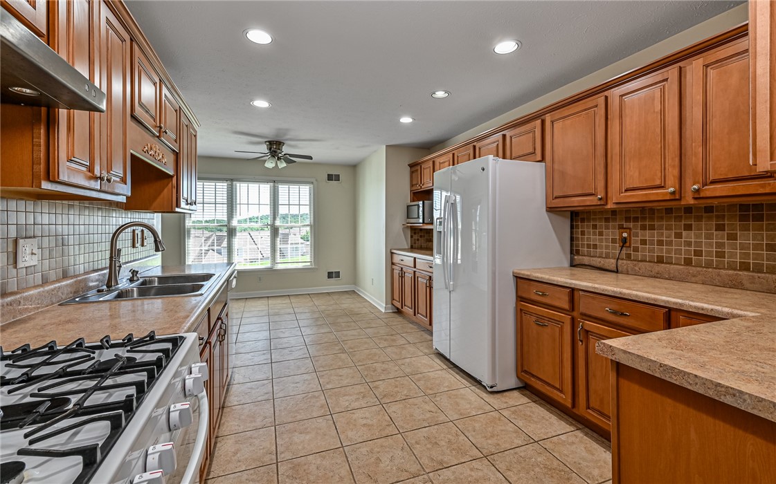 101 Walker Ln