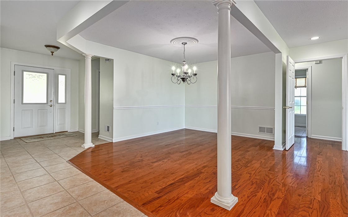 101 Walker Ln