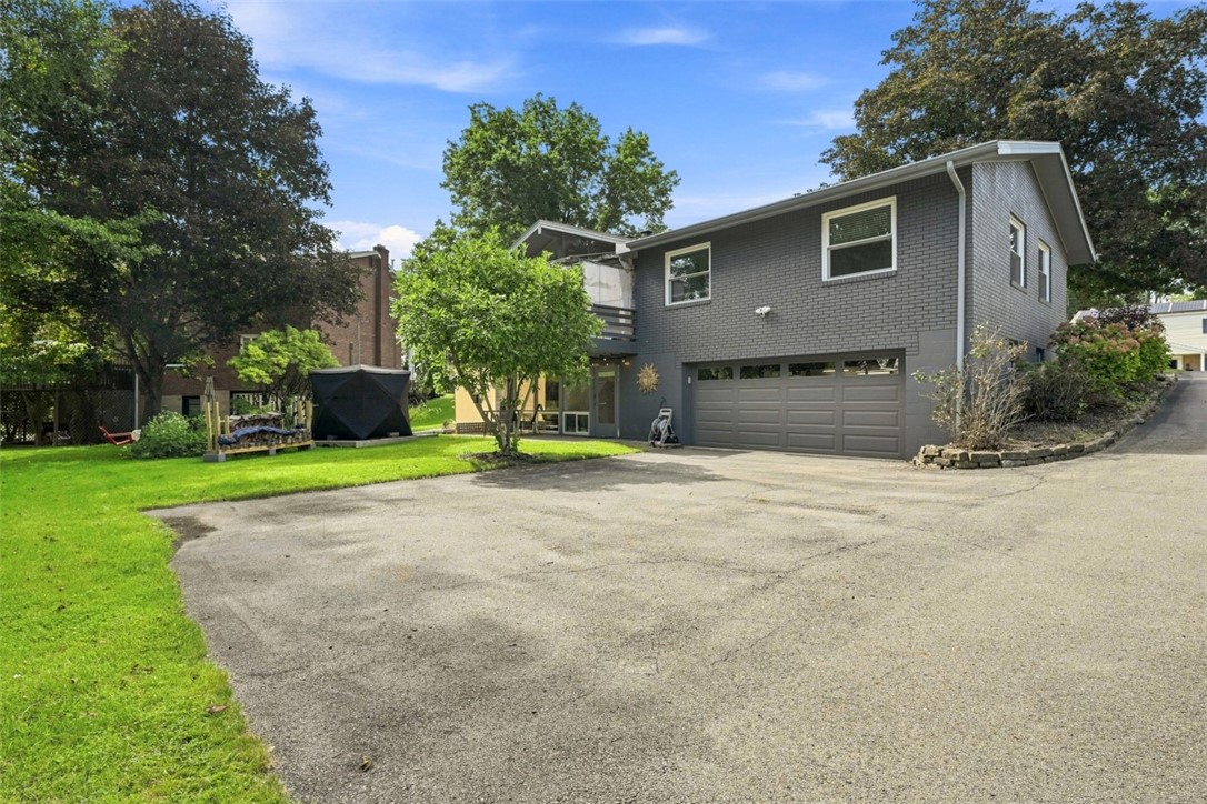 323 Tadmar Ave