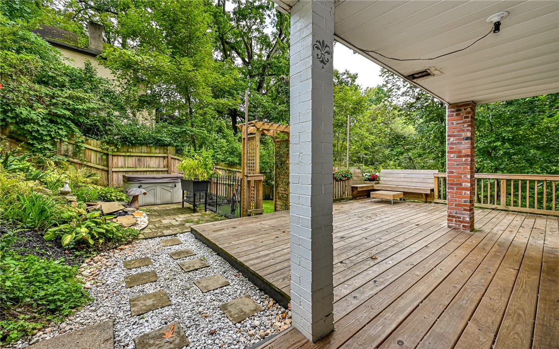 2 Sedalia Ave