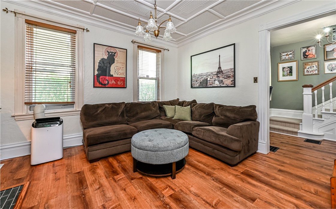 2 Sedalia Ave