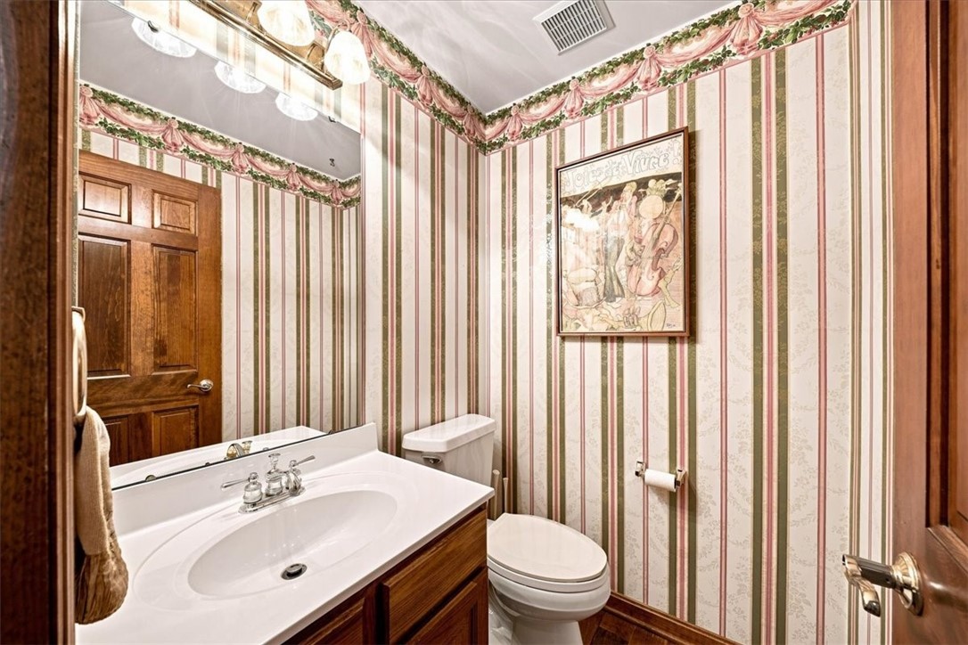 114 Hidden Valley Ct