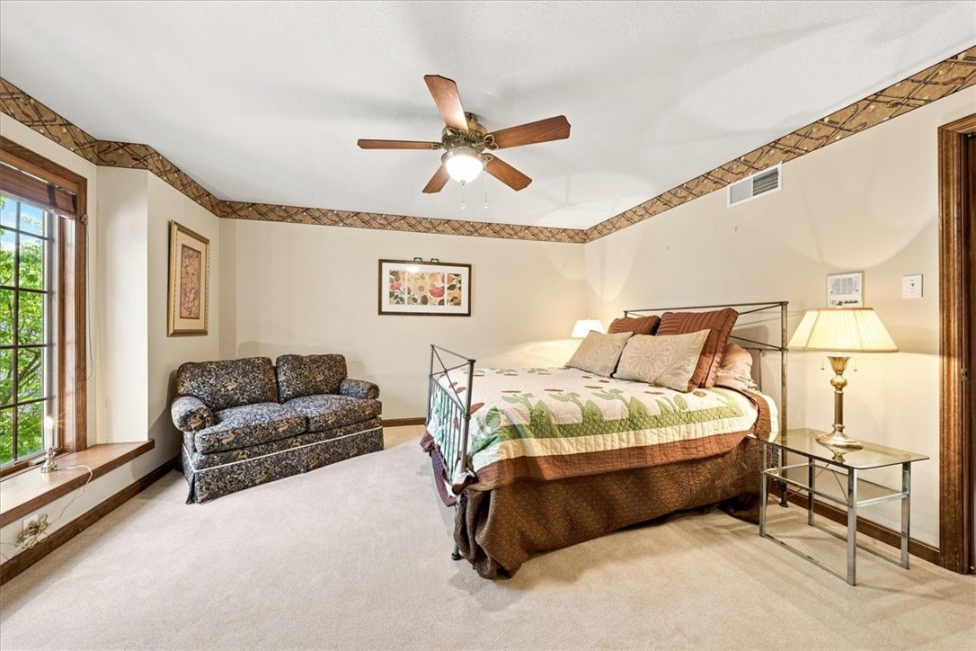114 Hidden Valley Ct