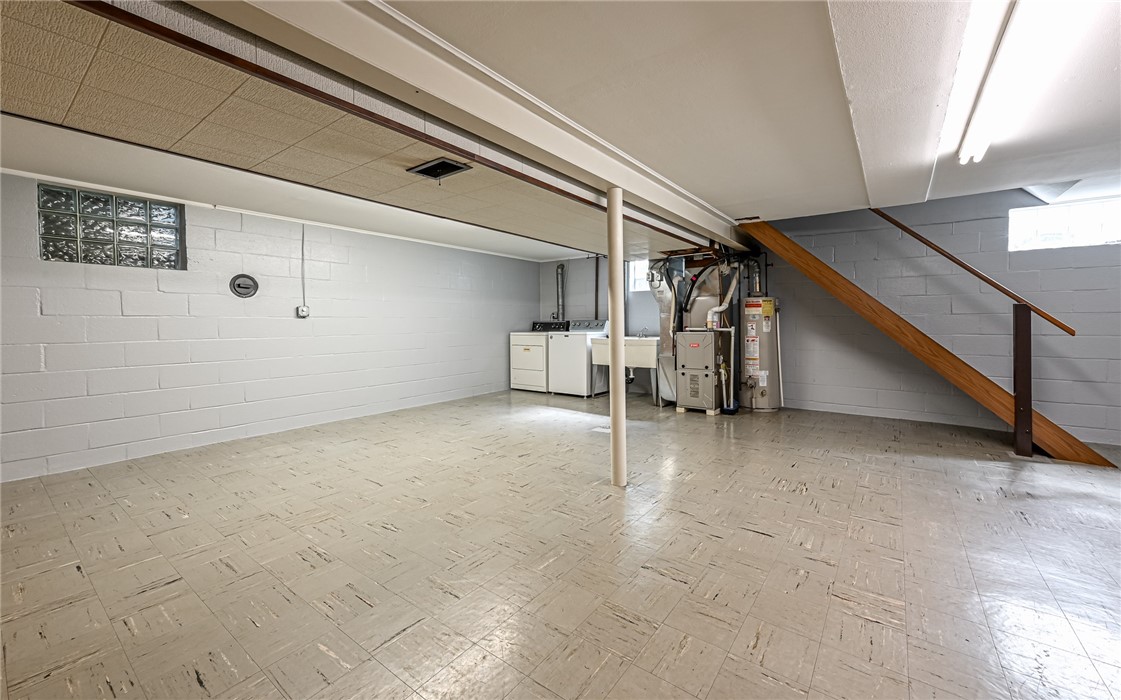 143 Connie Dr