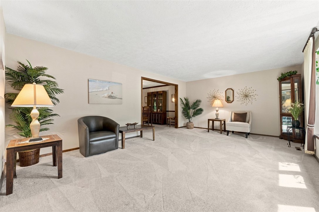 6103 Berkshire Ct