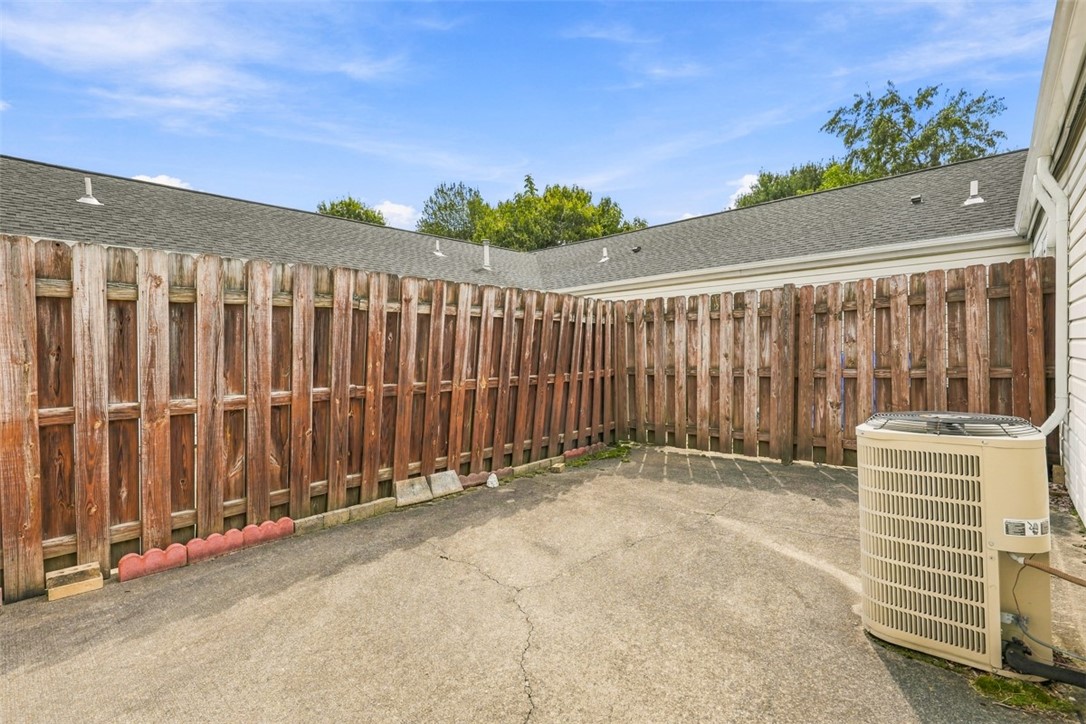 200 Huckleberry Court