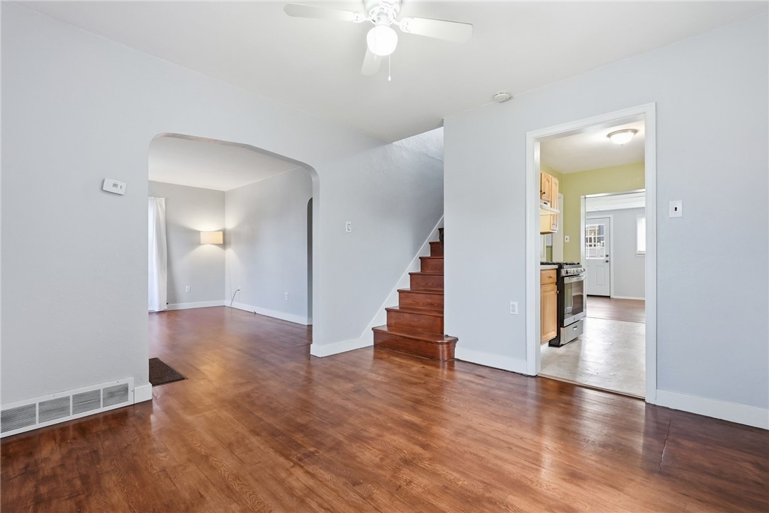 706 Chatsworth Ave