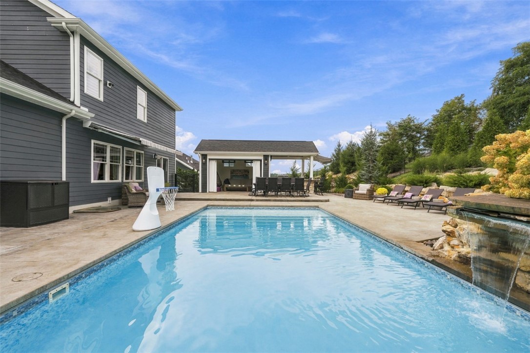 505 Harvest View Dr