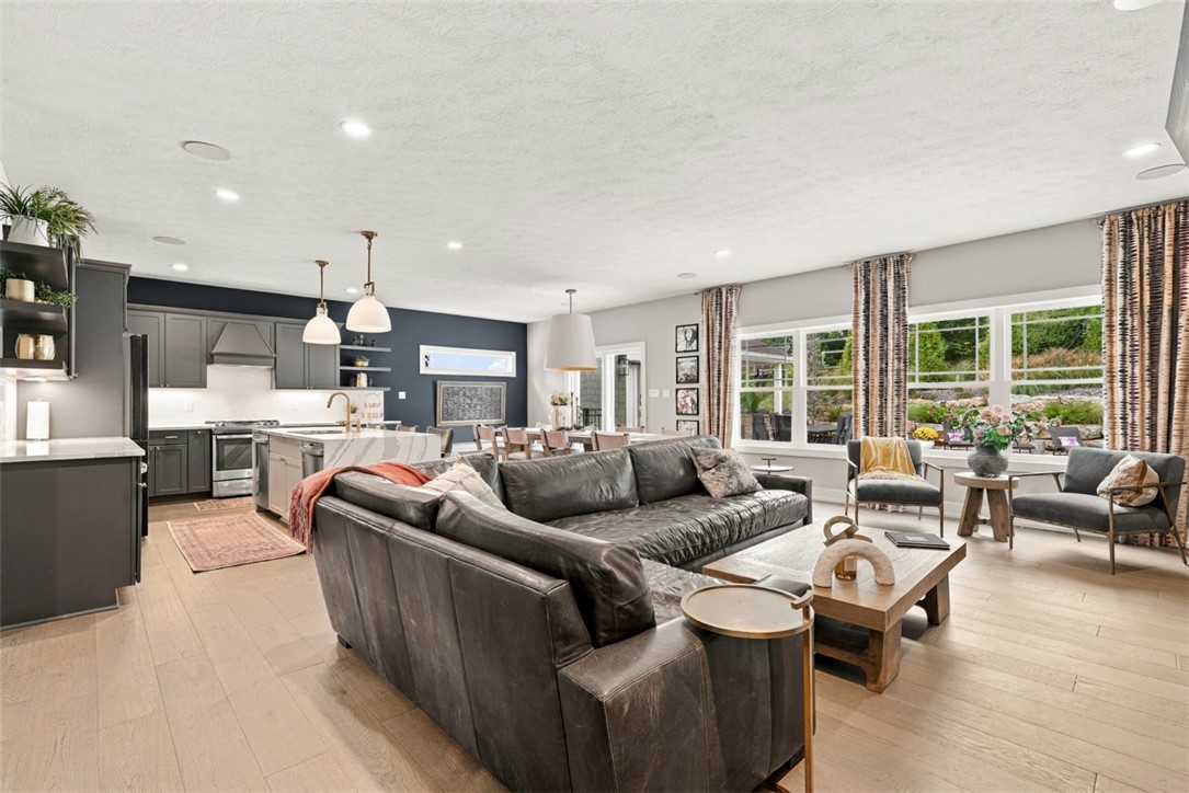 505 Harvest View Dr