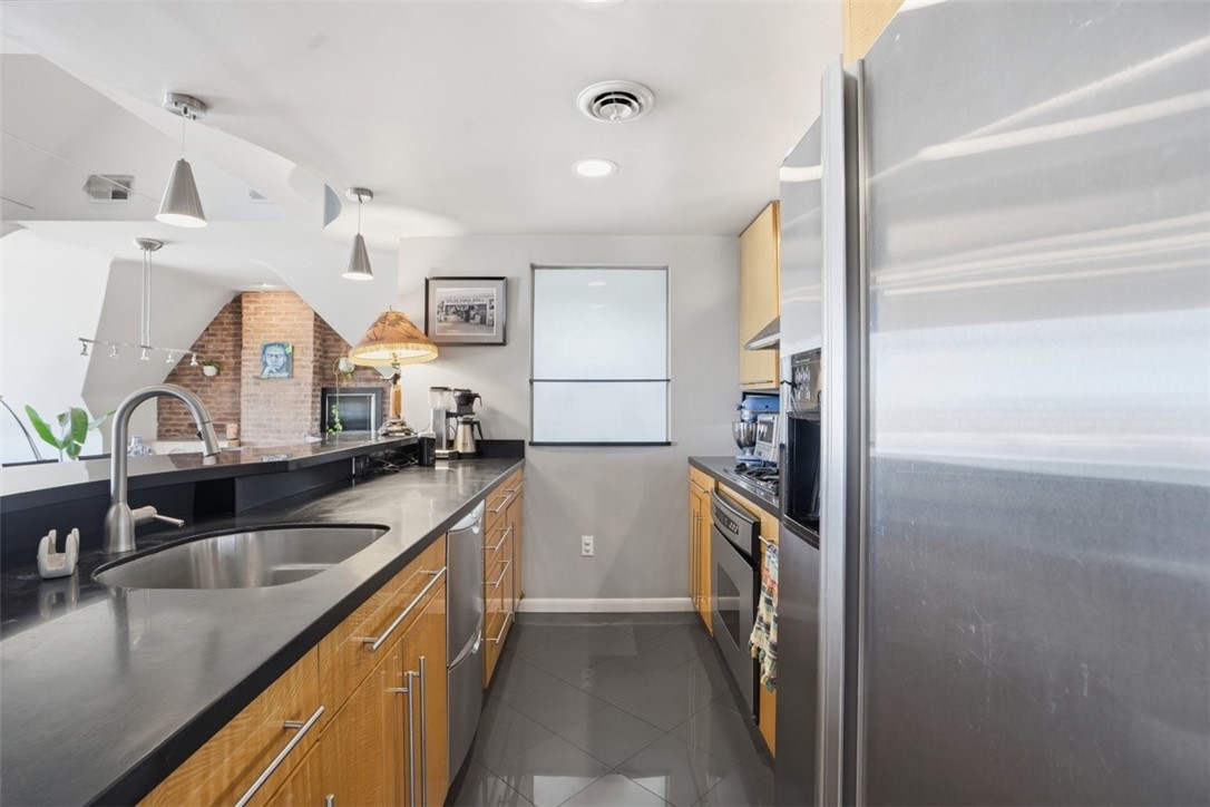 229 Grandview Avenue 3