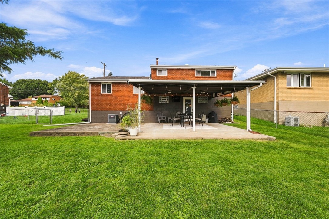 942 Lindsay Rd