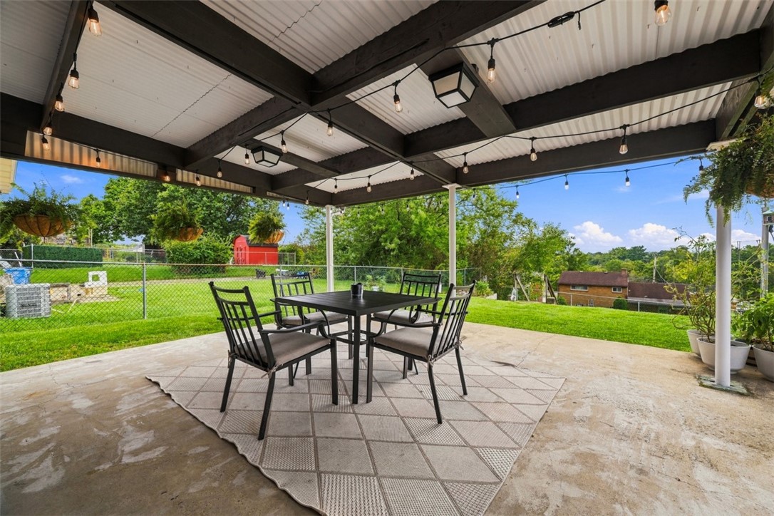 942 Lindsay Rd
