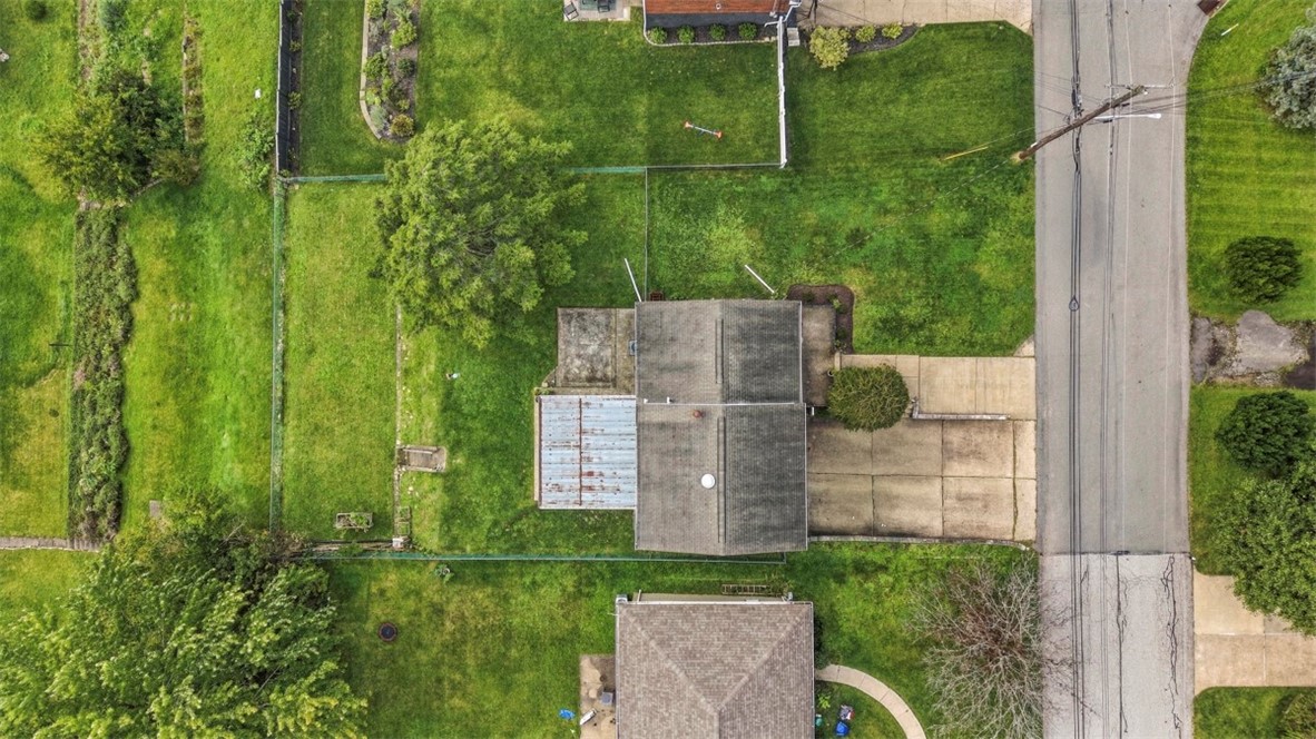 942 Lindsay Rd