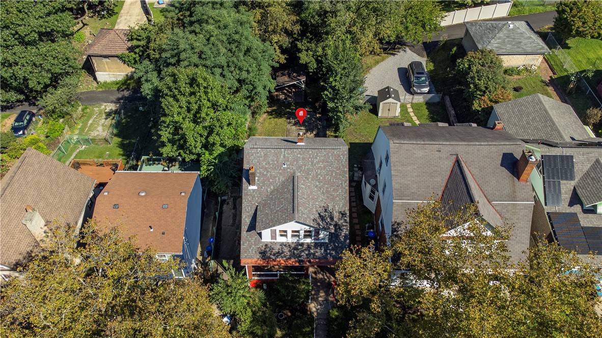 1112 Pemberton St