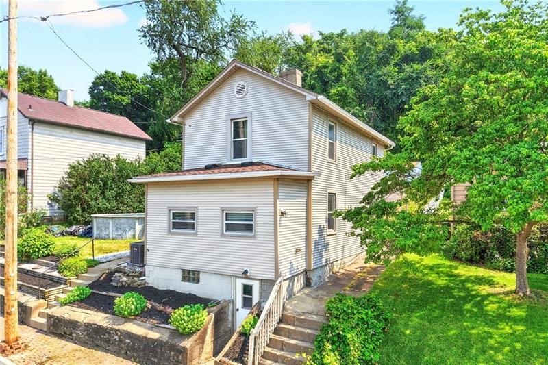 309 4th Ave.