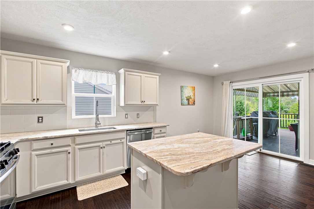305 Brandi Lynn Ln