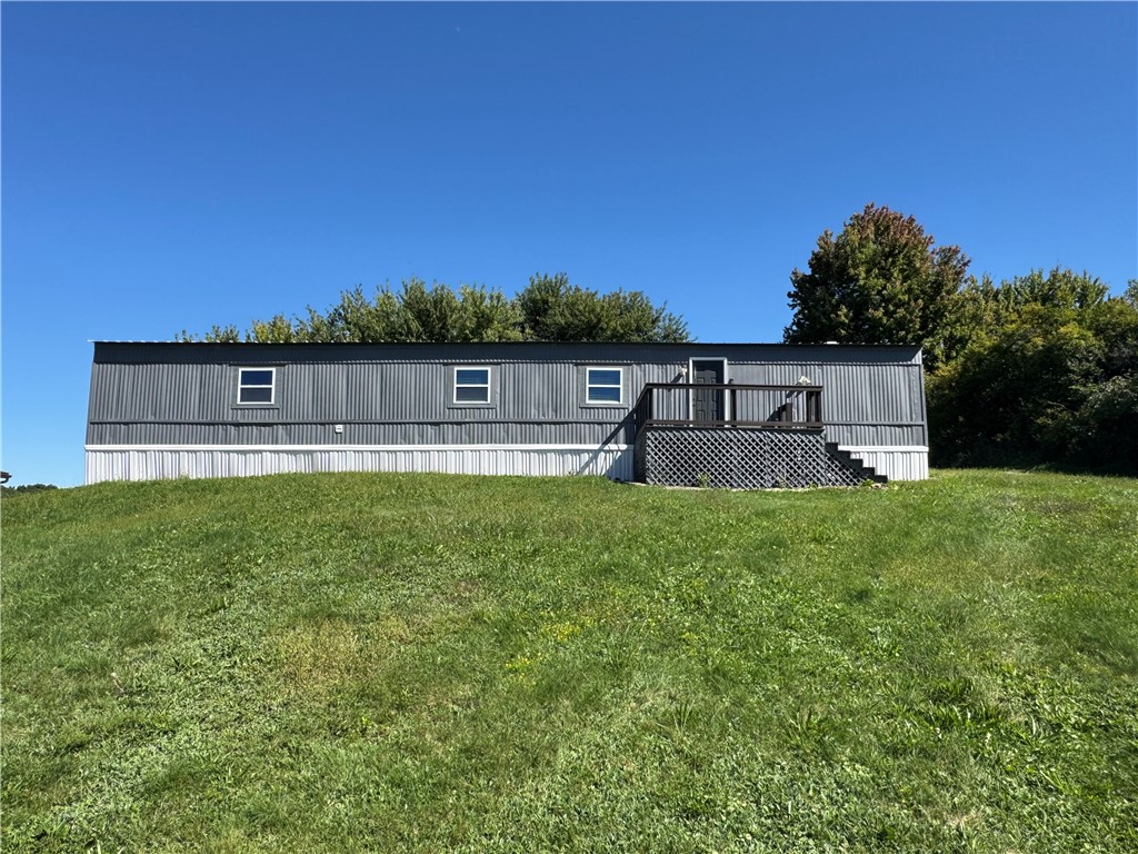 1858 Shenango Rd