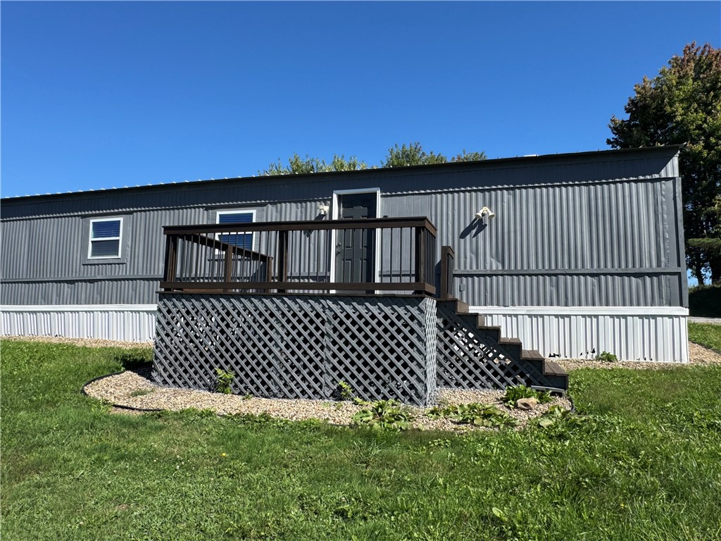 1858 Shenango Rd
