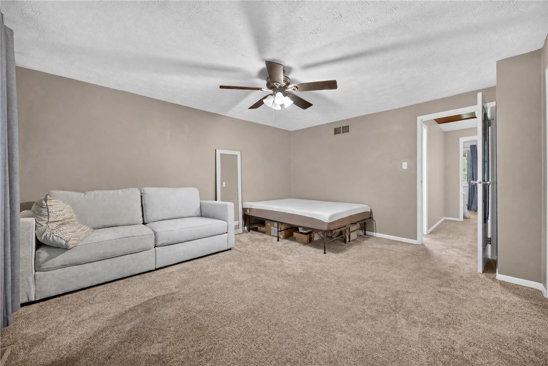 609 Westchester Dr