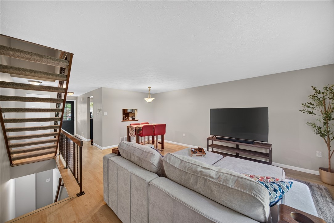 609 Westchester Dr