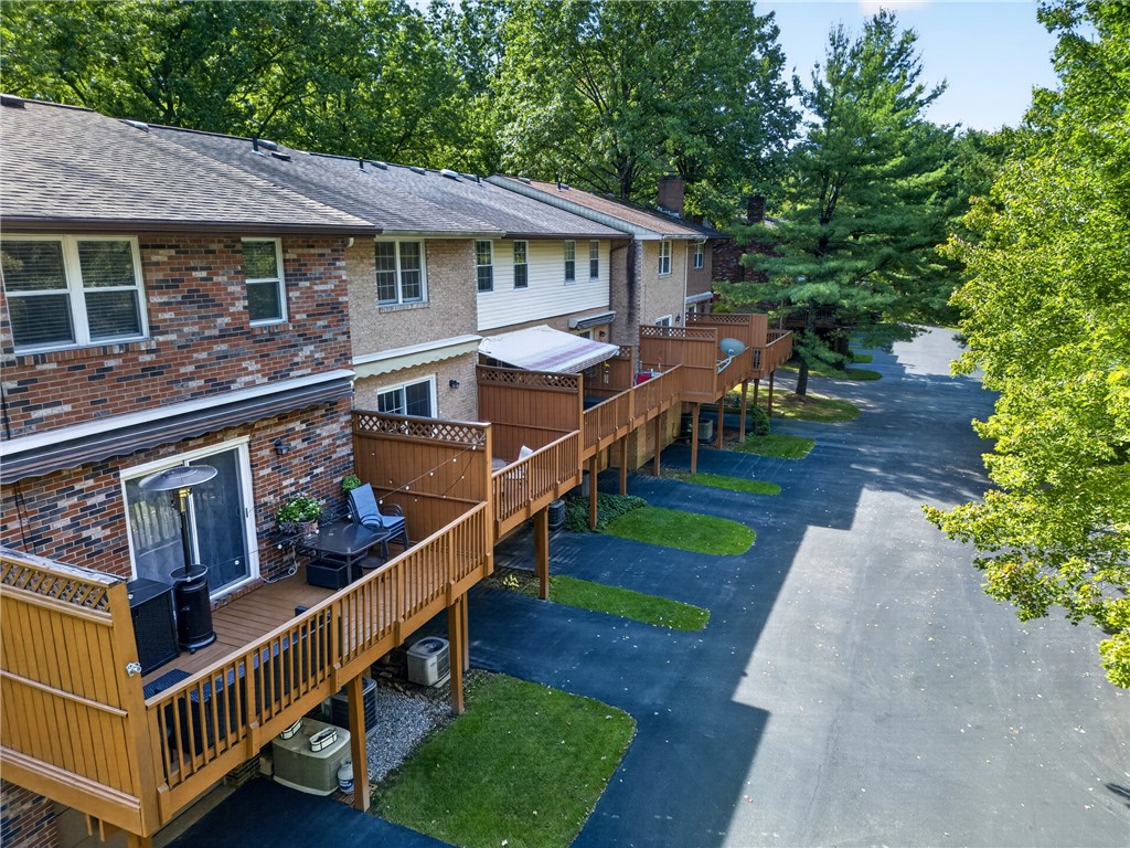 609 Westchester Dr