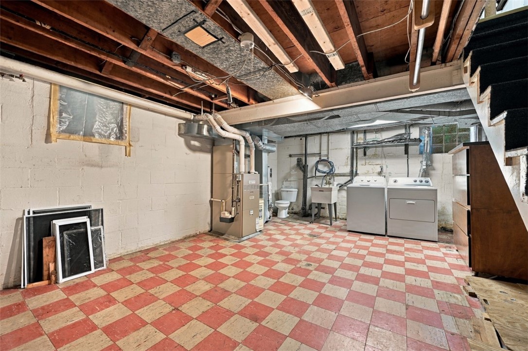 255 W Steuben St