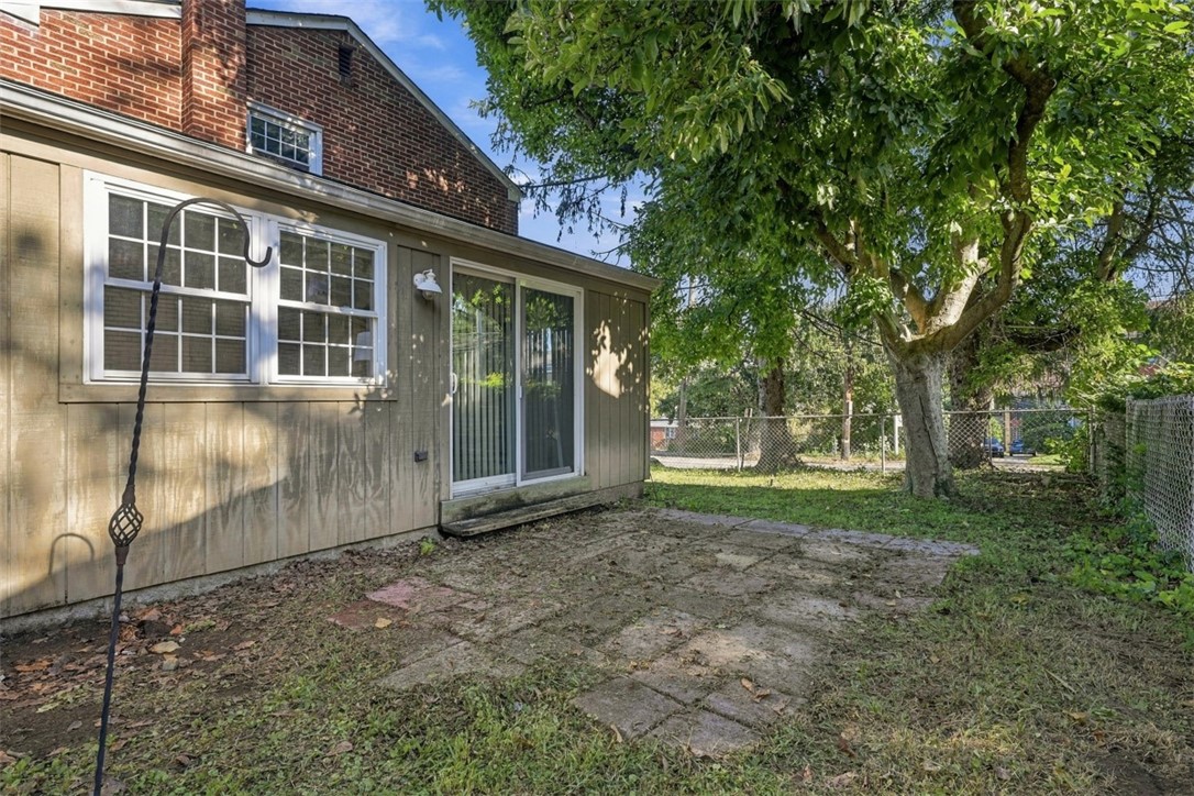 255 W Steuben St