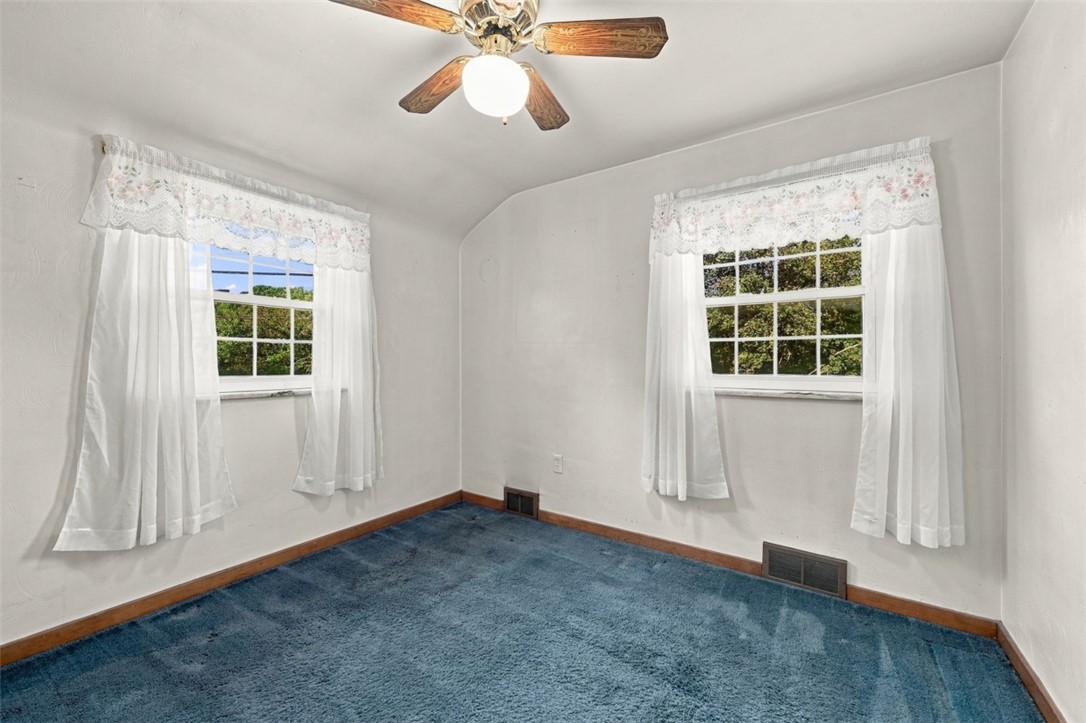 255 W Steuben St