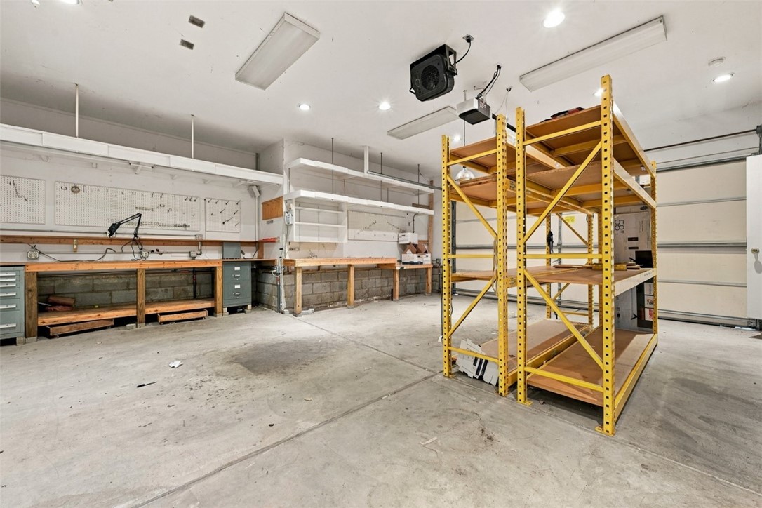 255 W Steuben St