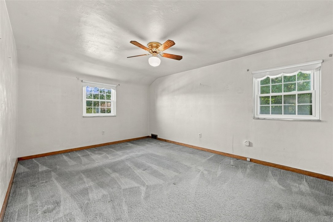 255 W Steuben St
