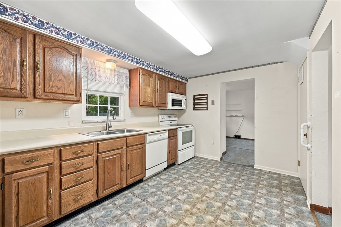 255 W Steuben St