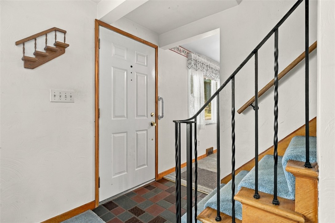 255 W Steuben St