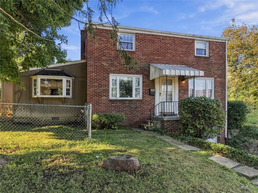 255 W Steuben St