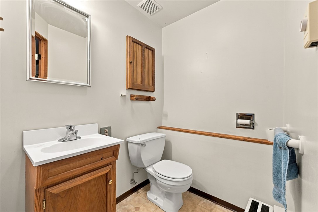 255 W Steuben St