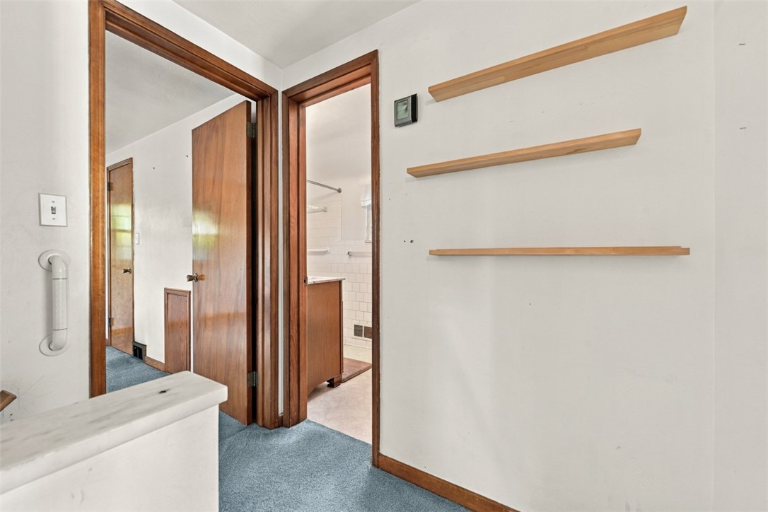 255 W Steuben St