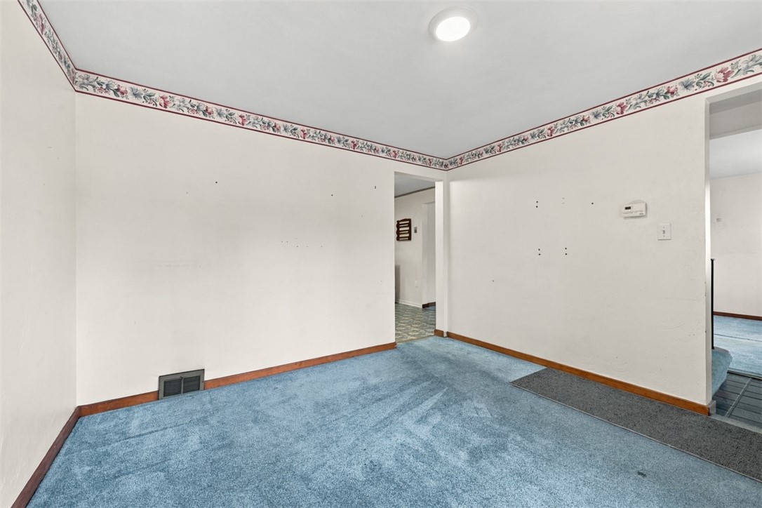 255 W Steuben St