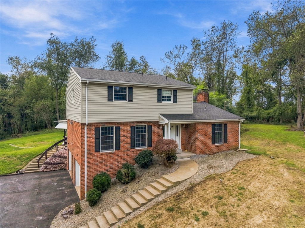 160 Hazlett Ln