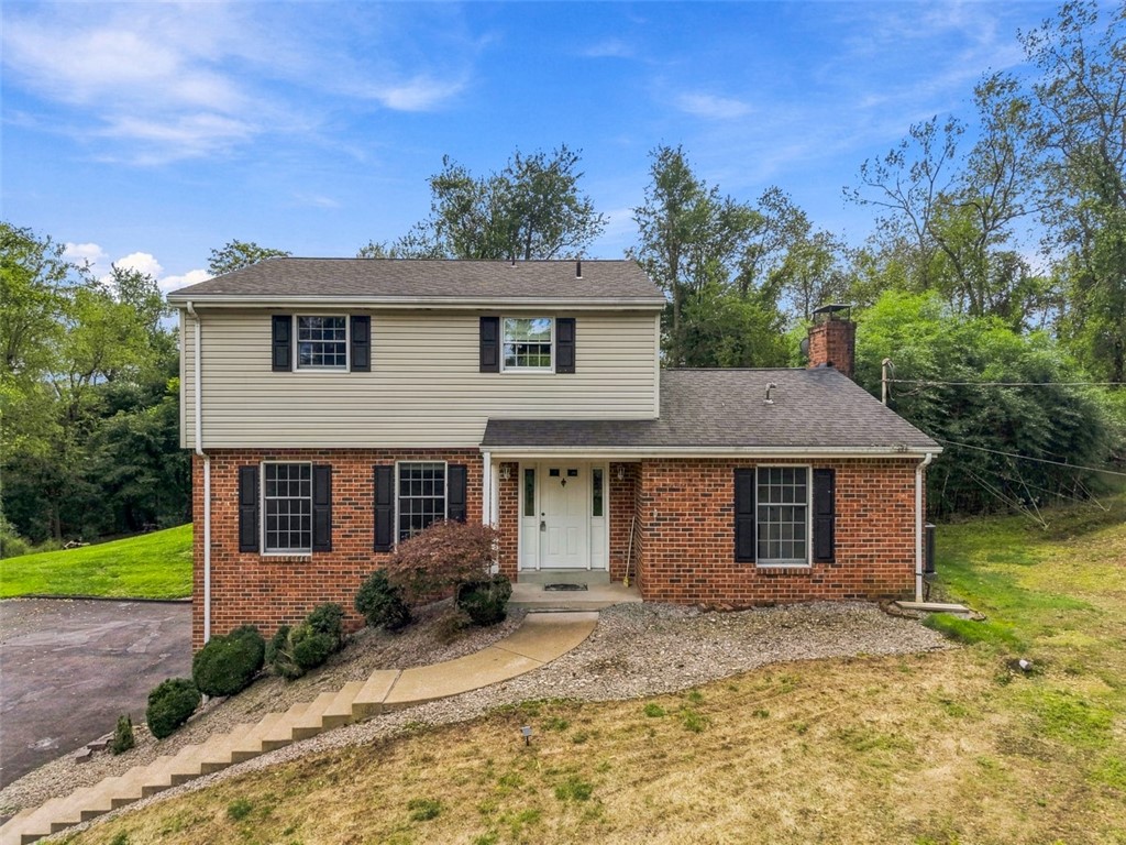 160 Hazlett Ln
