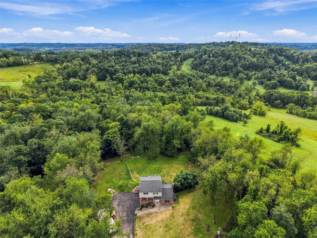 160 Hazlett Ln