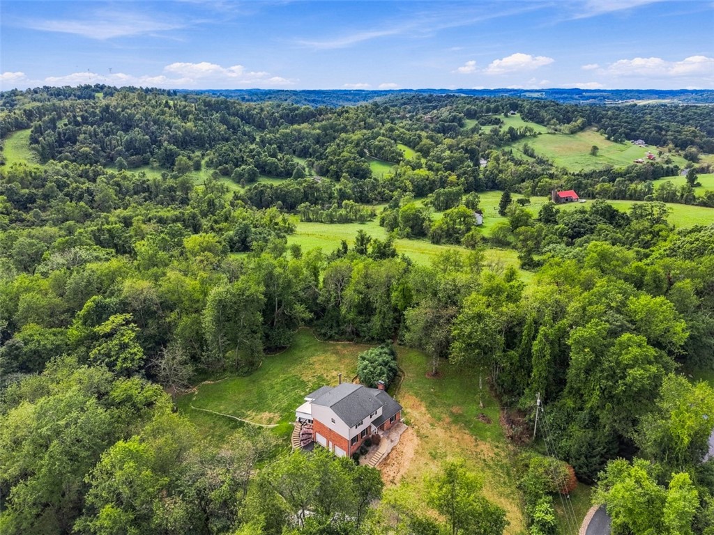 160 Hazlett Ln