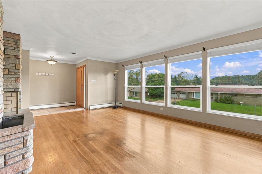 125 Schar Ct