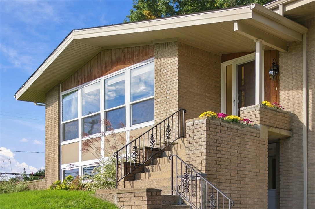 125 Schar Ct