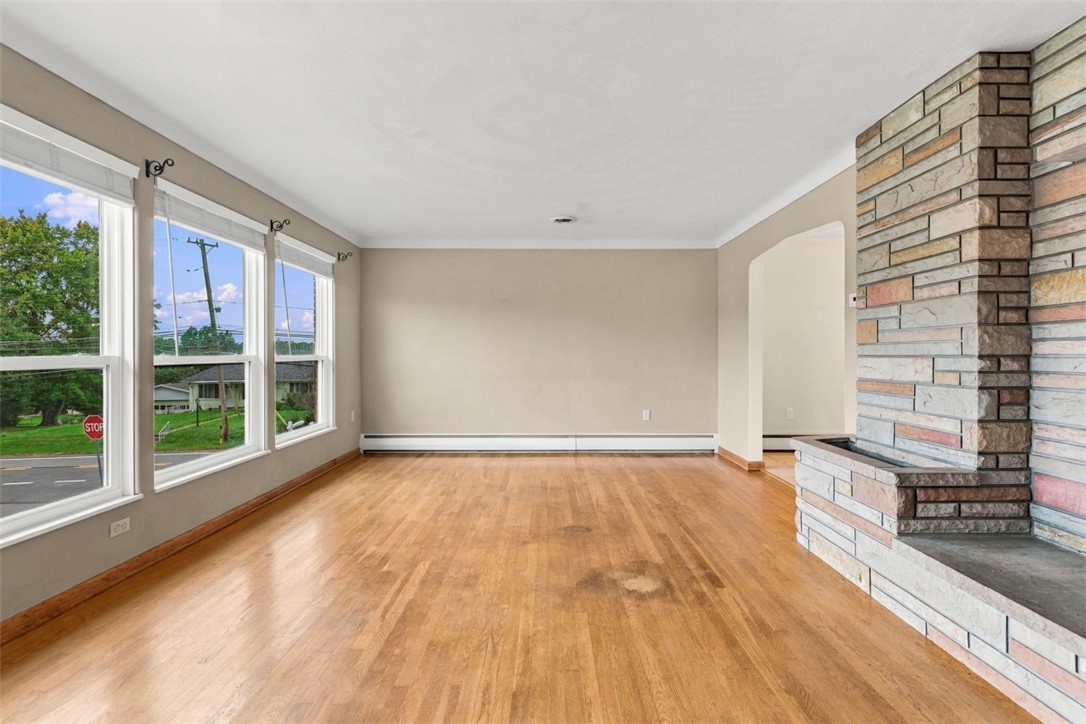 125 Schar Ct