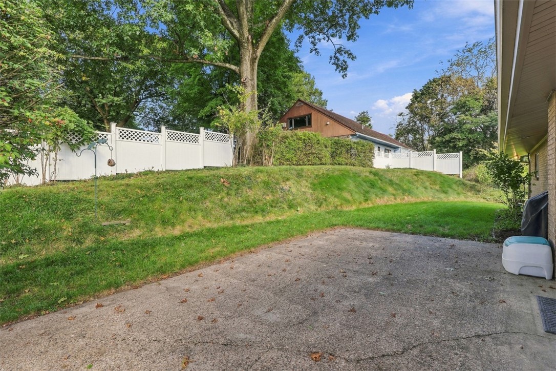 125 Schar Ct